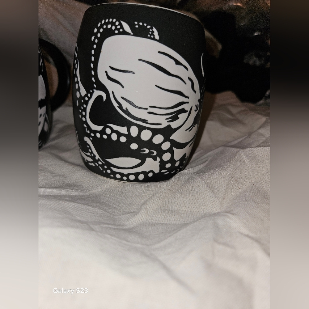 Monterey Bay Aquarium Mugs - Picture 5 of 7